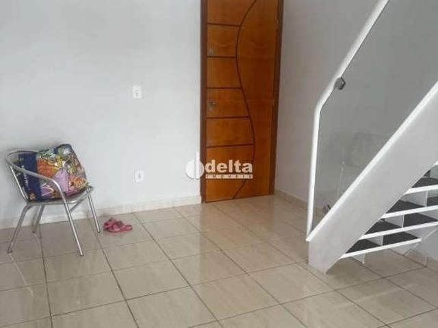 Cobertura aluguel em Uberlândia, Laranjeiras