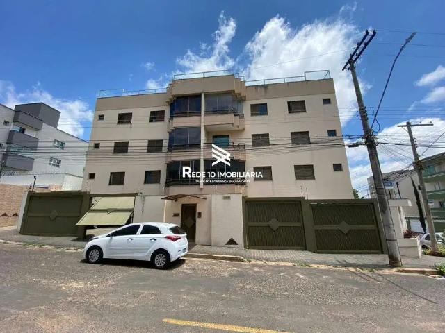 Cobertura aluguel em Região Geográfica Imediata de Uberlândia, Oliveira Fortes