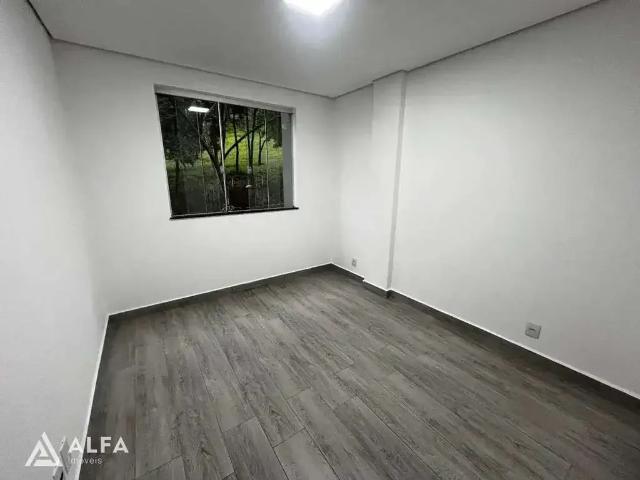 Cobertura venda em Região Geográfica Imediata de Barbacena, Barbacena
