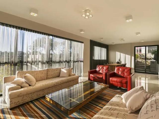 Cobertura venda em Região Geográfica Imediata de Curitiba, Região Metropolitana de Curitiba