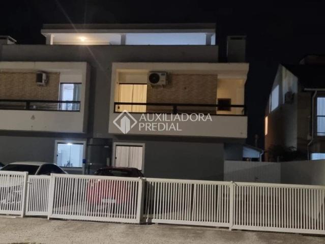 Cobertura venda em Campeche Central, Florianópolis