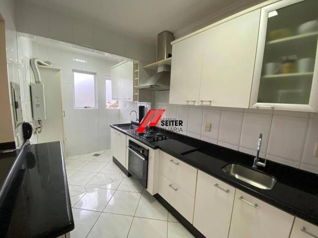 Cobertura venda em Córrego Grande, Florianópolis