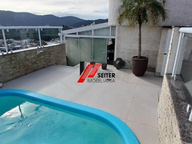 Cobertura venda em Córrego Grande, Florianópolis