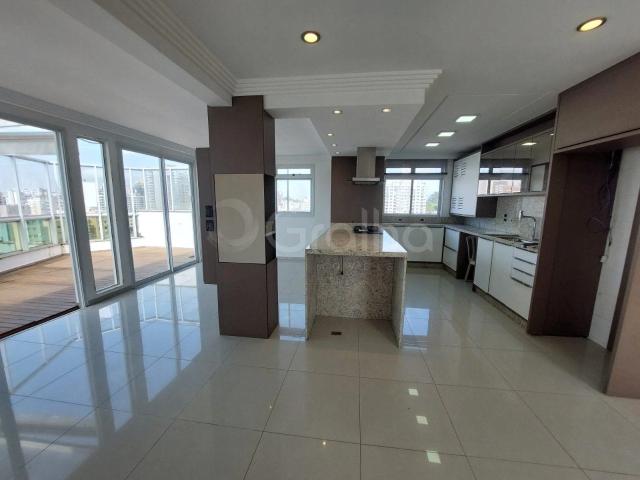 Cobertura venda em Estreito, Florianópolis