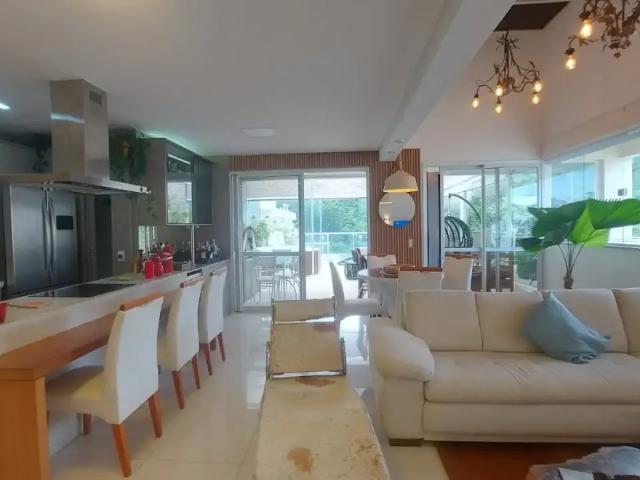 Cobertura venda em Itacorubi, Florianópolis