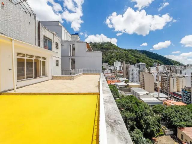 Cobertura venda em Região Geográfica Imediata de Juiz de Fora, Juiz de Fora
