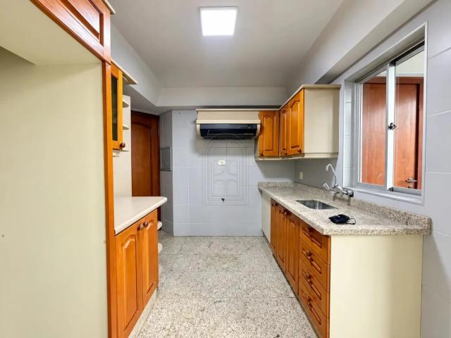 Cobertura venda em Centro, Londrina