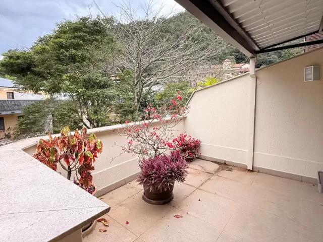 Cobertura venda em Região Geográfica Imediata de Petrópolis, Região Metropolitana do Rio de Janeiro