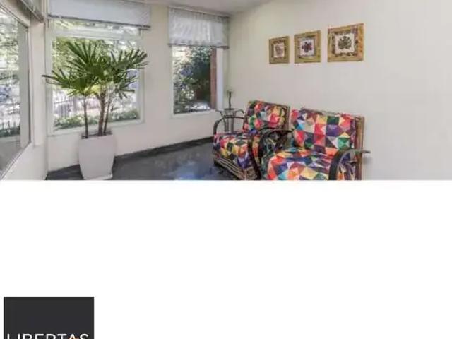 Cobertura venda em Auxiliadora, Porto Alegre