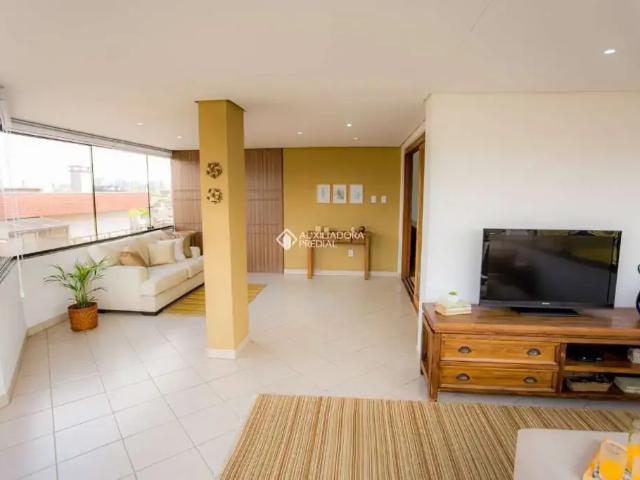 Cobertura venda em Teresópolis, Porto Alegre