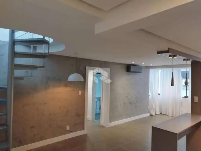 Cobertura venda em Medianeira, Porto Alegre