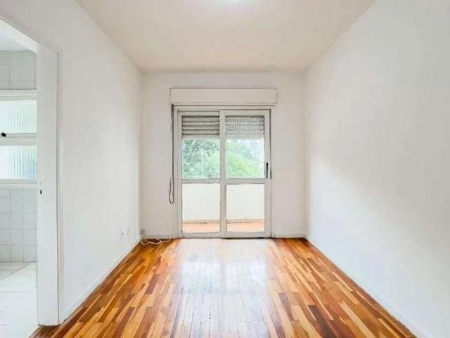 Cobertura venda em Passo da Areia, Porto Alegre