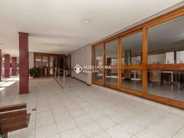 Cobertura venda em Santo Antônio, Porto Alegre