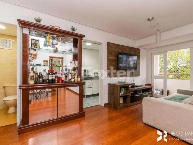 Cobertura venda em Teresópolis, Porto Alegre