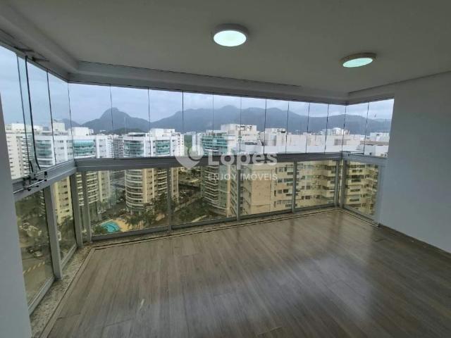 Cobertura venda em Barra Olímpica, Rio de Janeiro