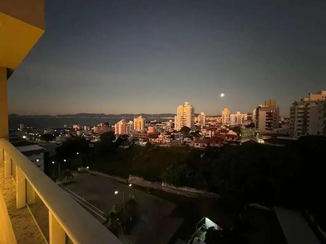 Cobertura venda em Região Geográfica Imediata de Florianópolis, São José