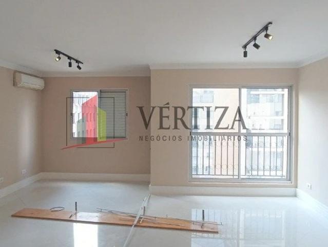 Cobertura venda em Vila Olímpia, São Paulo