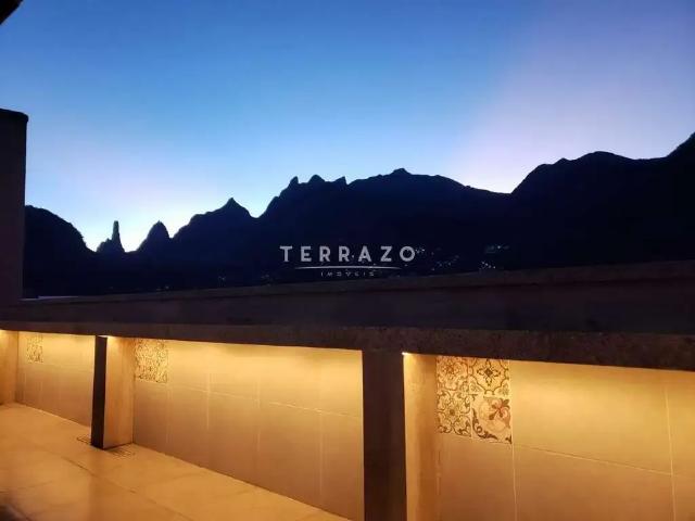 Cobertura venda em Região Geográfica Imediata de Petrópolis, Teresópolis