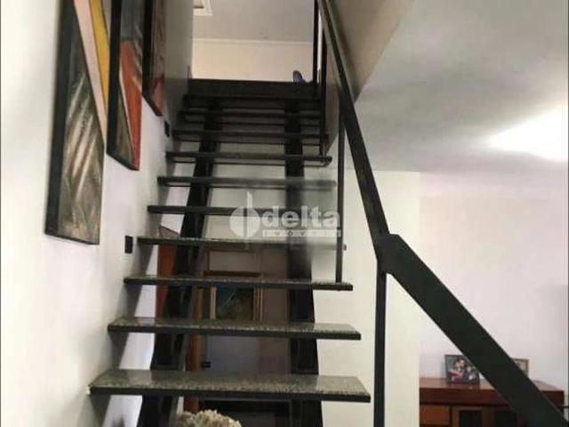 Cobertura venda em Setor Central, Uberlândia