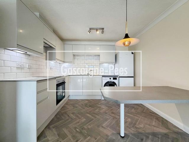 Apartment for rent in Cobham, Elmbridge