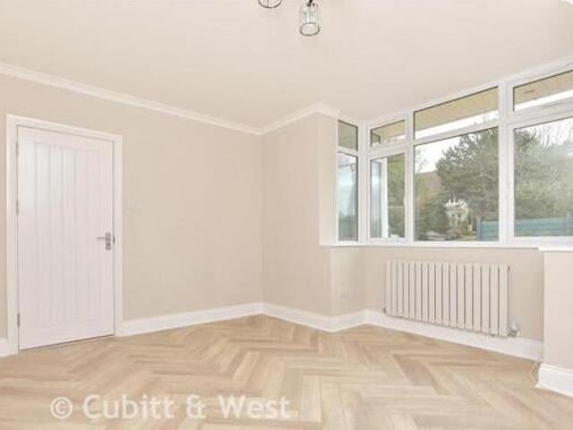 House for sale in Pachesham Park, Surrey