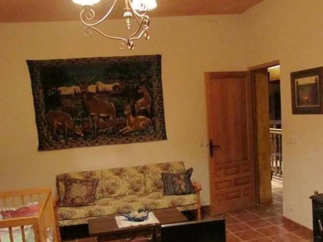 Casa en alquiler en Valdenebro De Los Valles, Castilla y León