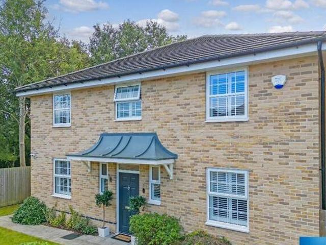 House for sale in Epping