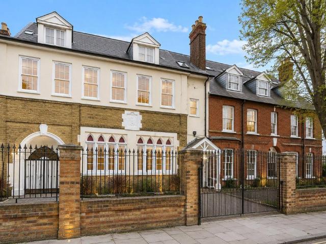 Apartment for rent in Old Kent Road, Greater London