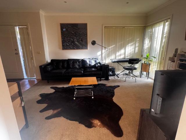 Room for rent in Camerons Creek, Victoria