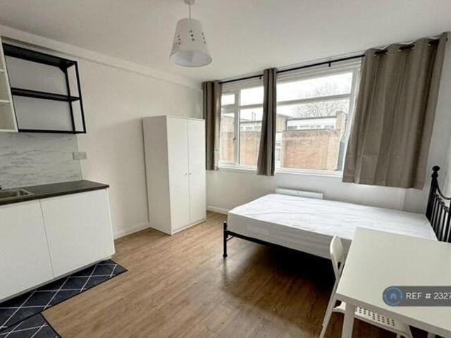 House for rent in Lyons, Greater London