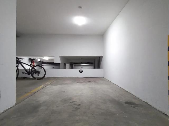 Cochera alquiler en Miraflores, Lima Metropolitana