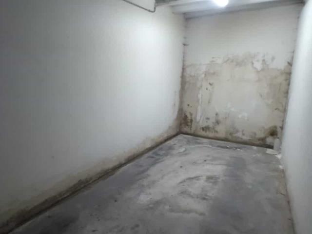 Garaje en venta en Baena, Andalucía