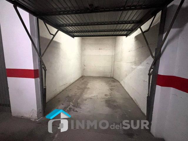Garaje en venta en Barrio del Cerro, Cabra