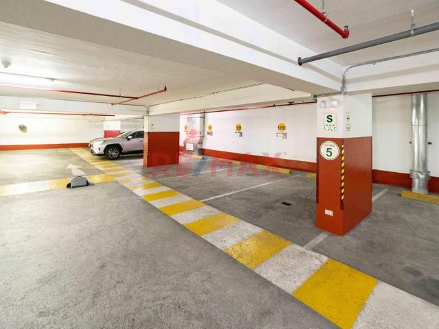 Cochera venta en Miraflores