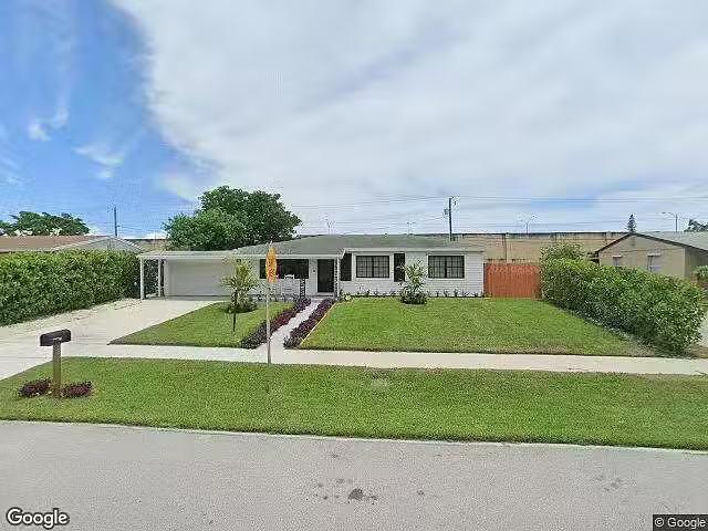 House for rent in Lake Worth