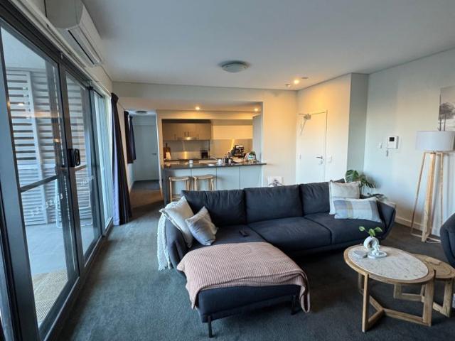 Room for rent in Cockburn Central, Western Australia