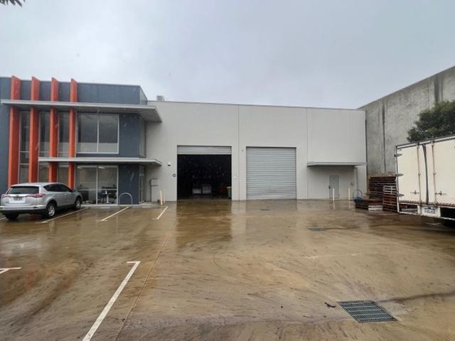 Warehouse for rent in Cockburn Central, Western Australia
