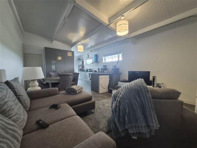 Apartment to rent in Bluebell, North Tipperary