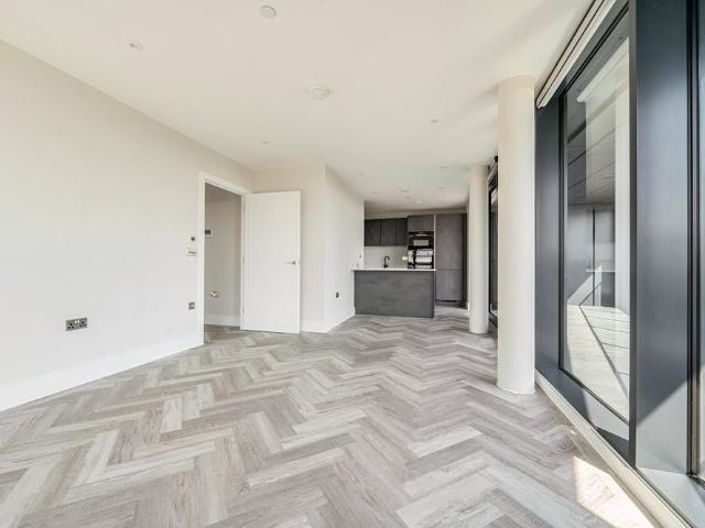 Apartment for rent in Cockfosters, Greater London