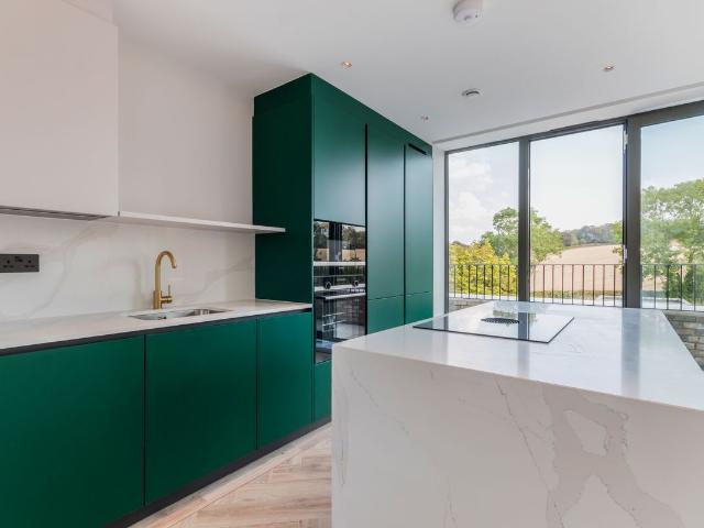 Apartment for rent in Hadley Wood, Greater London