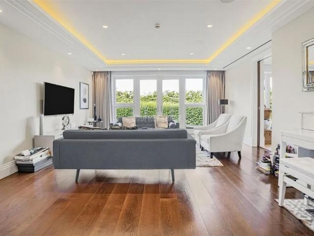 Apartment for rent in Barnet Vale, Greater London