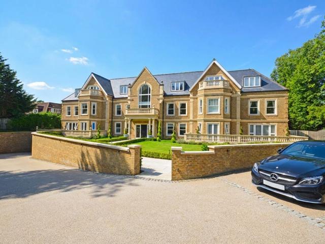 Apartment for rent in Cockfosters, Greater London