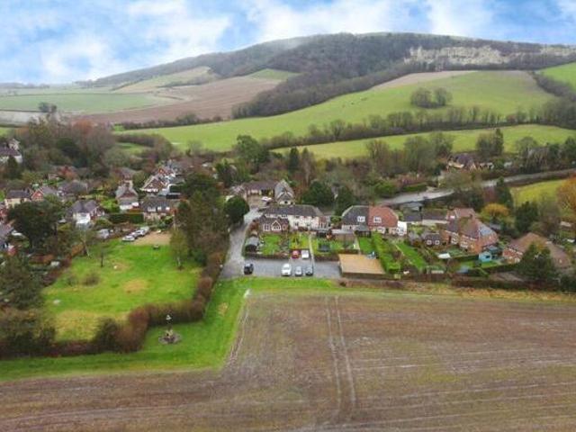 House for sale in Littlecote, West Sussex