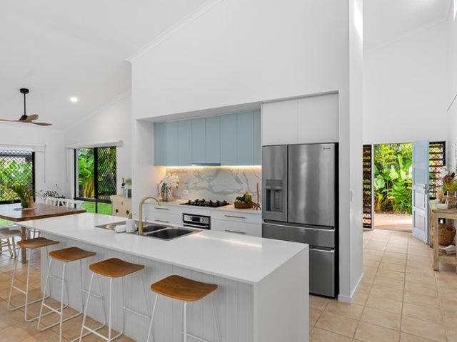 House for sale in Palm Cove, Queensland