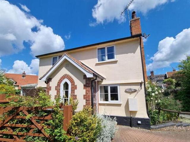 House for sale in Key Street, Suffolk