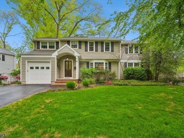 House for sale in New Providence, New Jersey