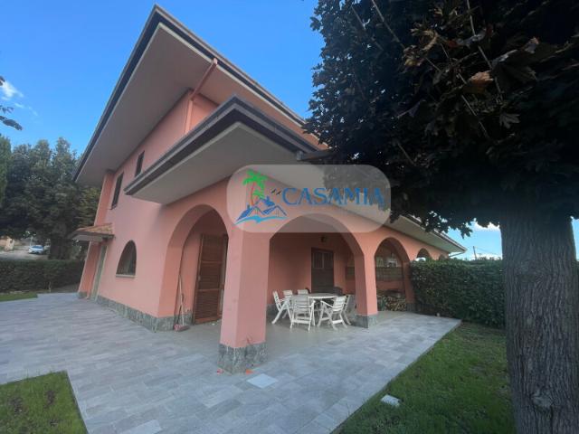 Villa Indipendente in affitto a Marche, Ascoli Piceno