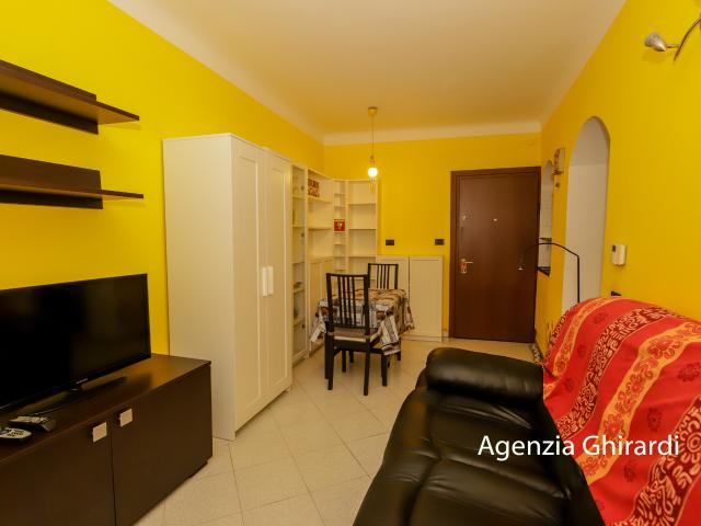 Appartamento in affitto a Medio Ponente, Serra Riccò