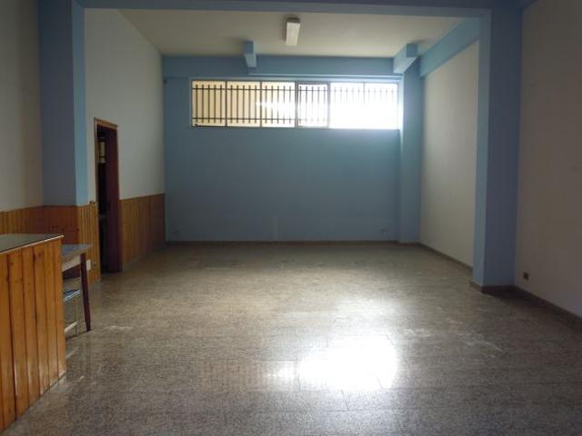 Locale Commerciale in affitto a Belpasso, Catania