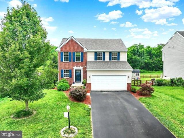 House for sale in Spring Grove